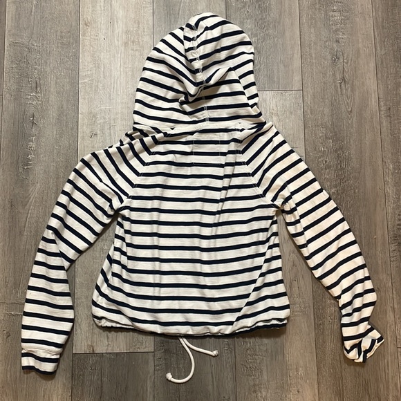 Cropped Hoodie - Picture 6 of 6